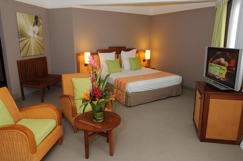 Hotel Exsel Creolia แซงต์-เดอนี ภายนอก รูปภาพ