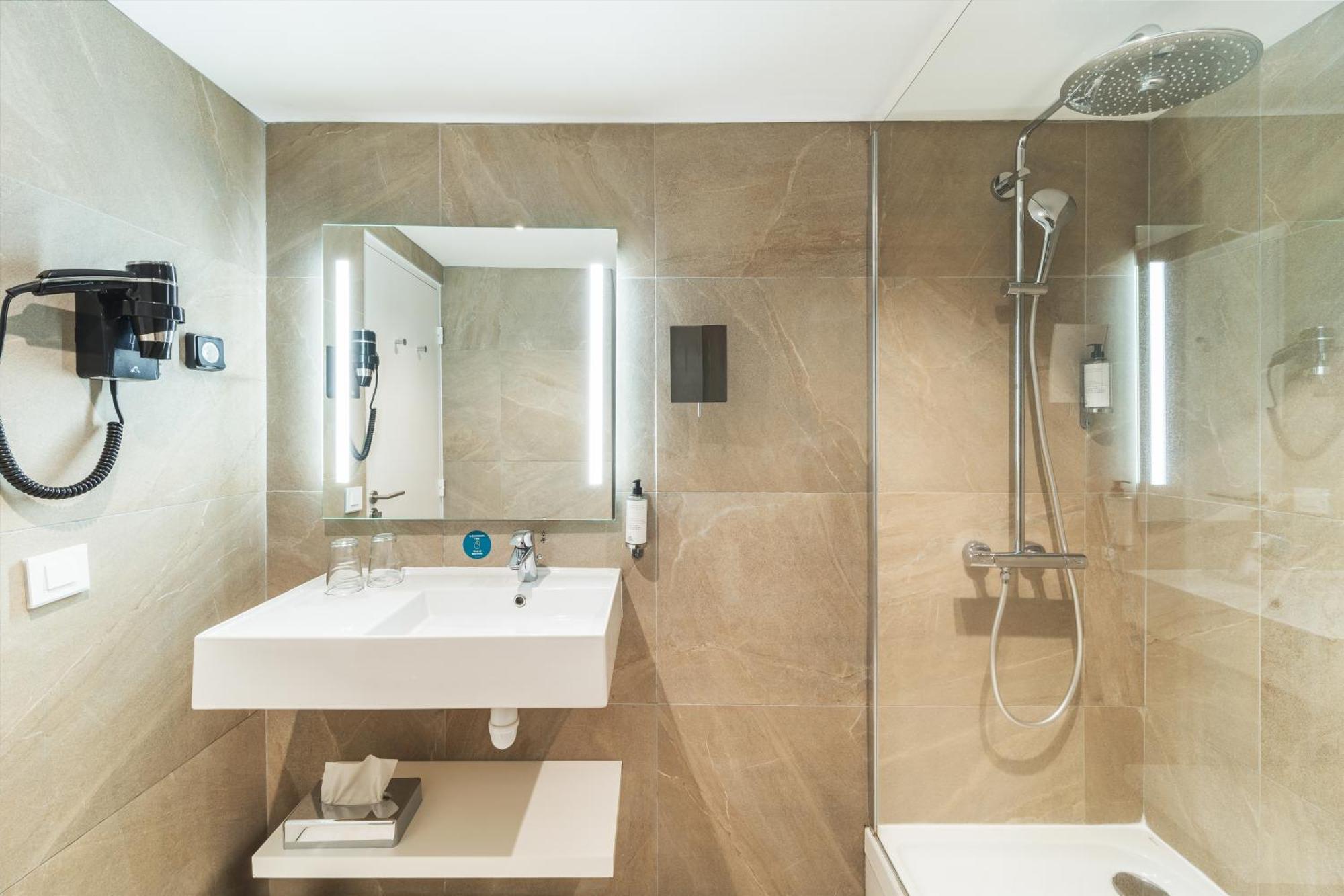 Hotel Exsel Creolia แซงต์-เดอนี ภายนอก รูปภาพ